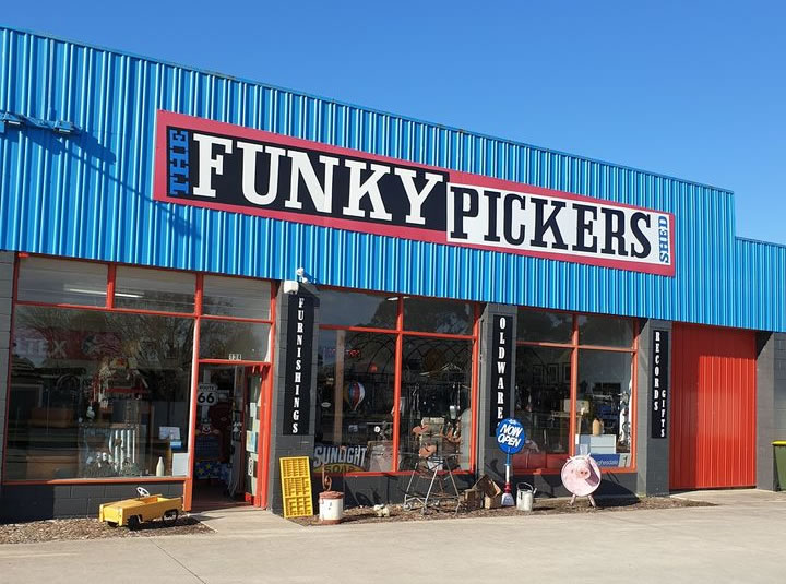 The Funky Pickers Shed